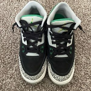 Jordan 3 pine green